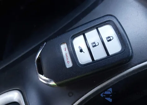 2021 Honda Accord Sport z USA, uszkodzony, nr VIN 1HGCV1F38MA070725